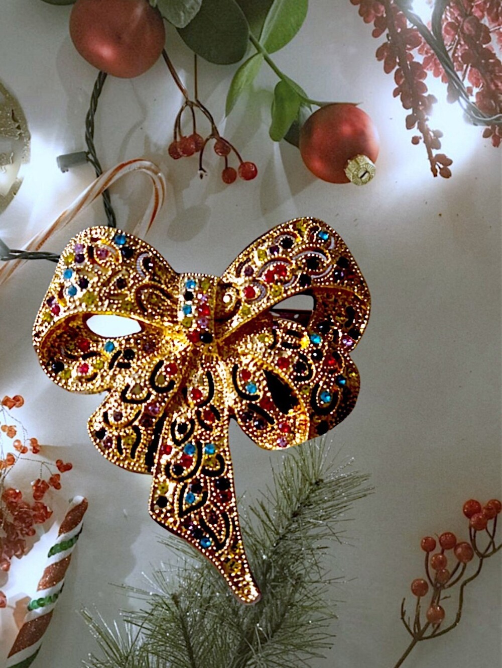 Filigree Bow Brooch